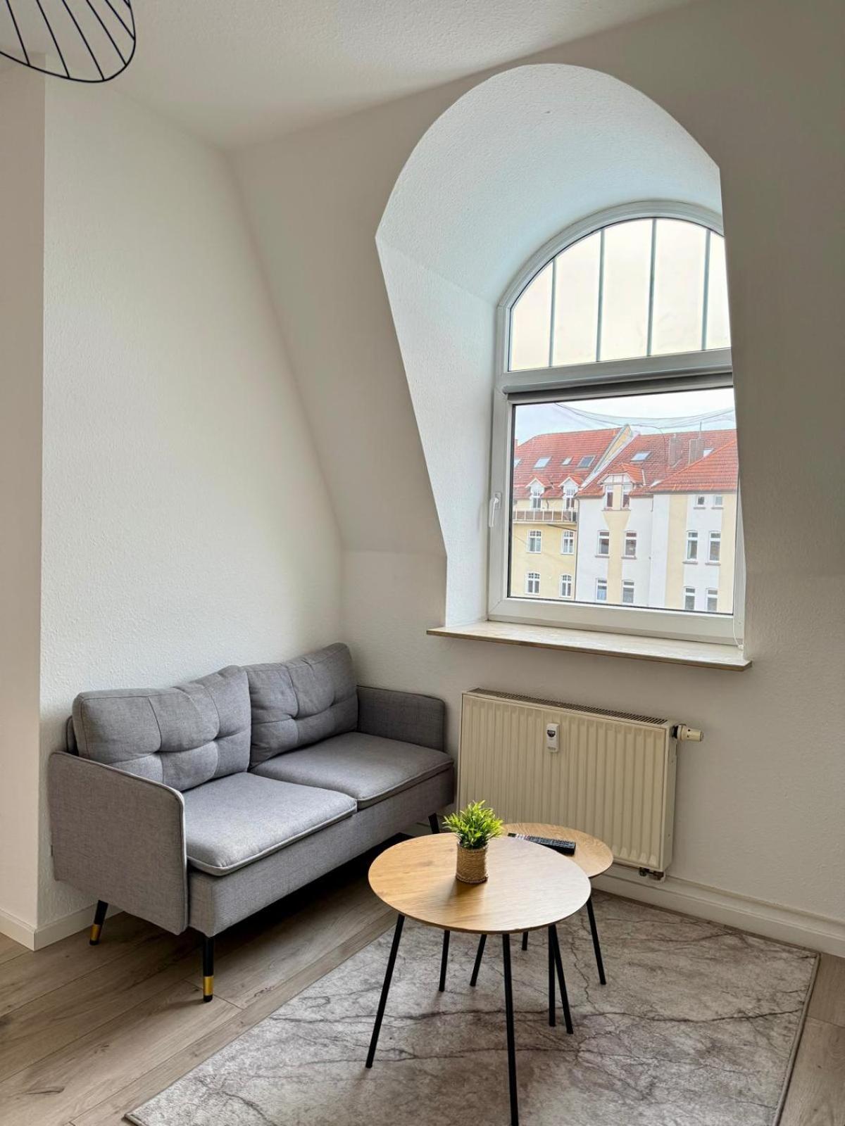 Raha Apartments - Modernes Studio-Apartment - Hbf - Gratis Parkplatz Erfurt Exterior foto