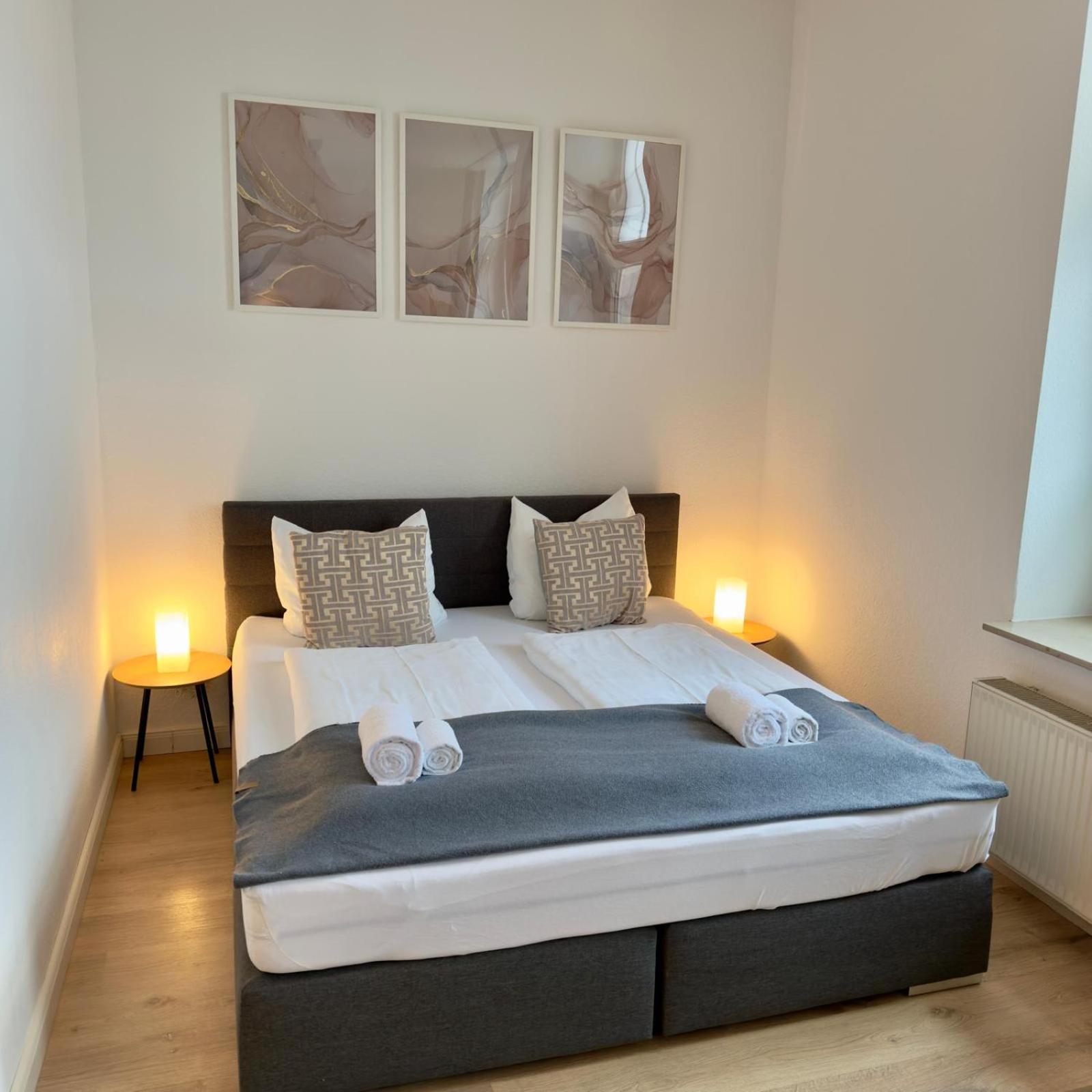 Raha Apartments - Modernes Studio-Apartment - Hbf - Gratis Parkplatz Erfurt Exterior foto
