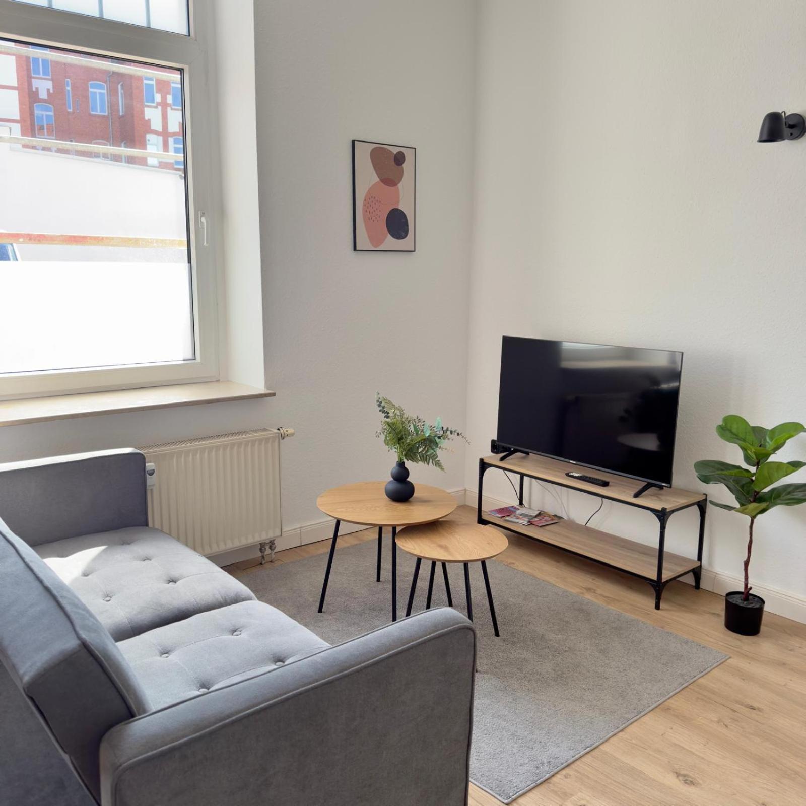 Raha Apartments - Modernes Studio-Apartment - Hbf - Gratis Parkplatz Erfurt Exterior foto